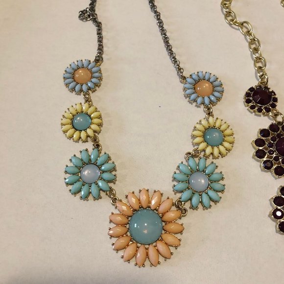 Costume Jewelry Set of Two Necklaces - Picture 2 of 3